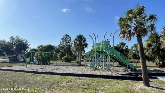 $424,500 | 1585 Barton Avenue Northwest, Palm Bay, FL 32907