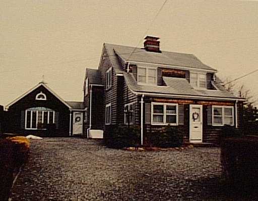 22 Leonard Bodwell Road Narragansett, RI 02882 - Photo 1 of 1 Exterior Front.