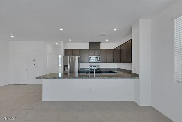 $1,995 | 5669 Steampunk Street, Las Vegas, NV 89118