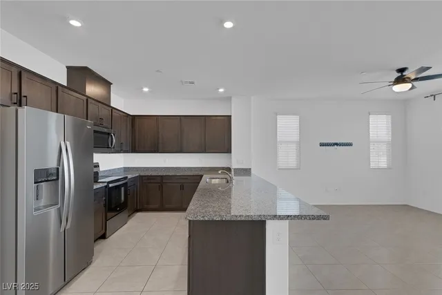 $1,995 | 5669 Steampunk Street, Las Vegas, NV 89118