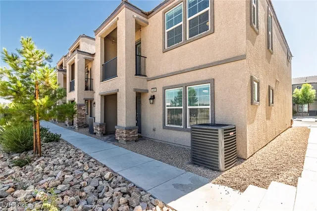 $1,995 | 5669 Steampunk Street, Las Vegas, NV 89118