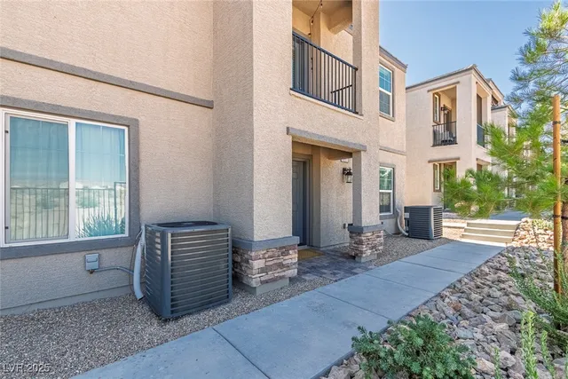 $1,995 | 5669 Steampunk Street, Las Vegas, NV 89118