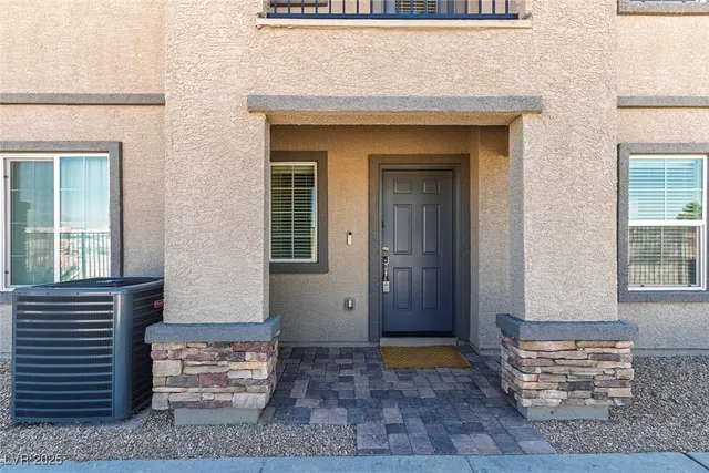 $1,995 | 5669 Steampunk Street, Las Vegas, NV 89118