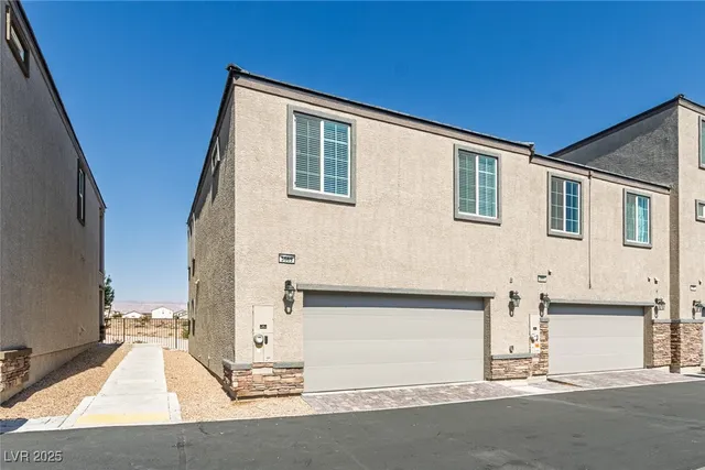 $1,995 | 5669 Steampunk Street, Las Vegas, NV 89118