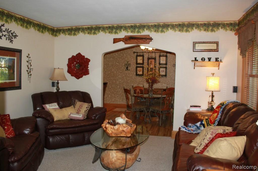 3173 North Custer Road Monroe, MI 48162 - Photo 17 of 33 IMG_8899.jpg