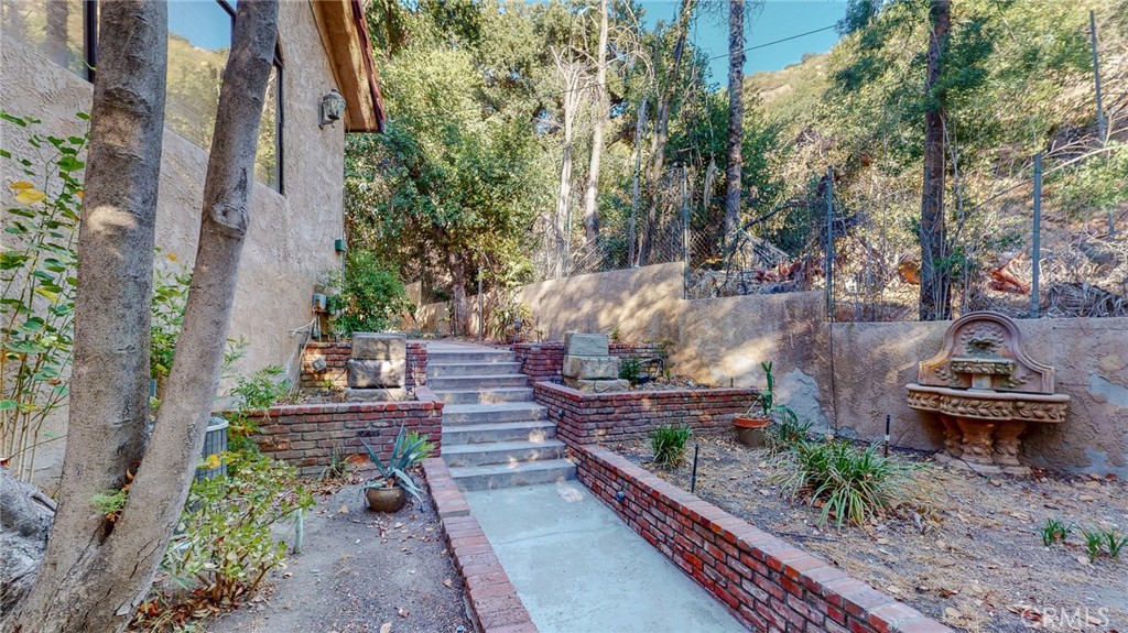 1248 Rocky Road Simi Valley, CA 93063 - Photo 43 of 55 Gallery Image 43