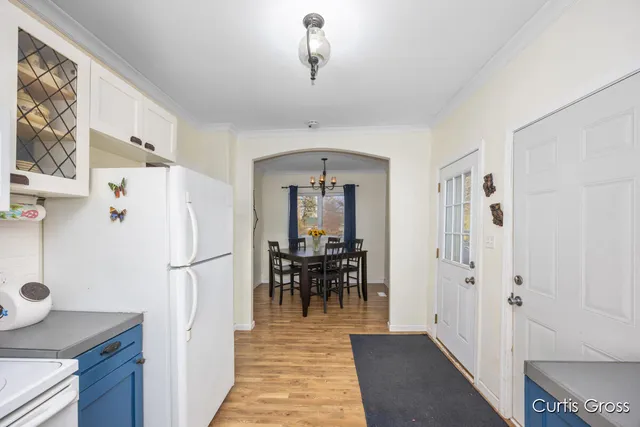 $249,900 | 320 West Pine Street Northeast, Cedar Springs, MI 49319