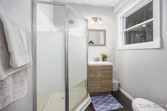 $249,900 | 320 West Pine Street Northeast, Cedar Springs, MI 49319