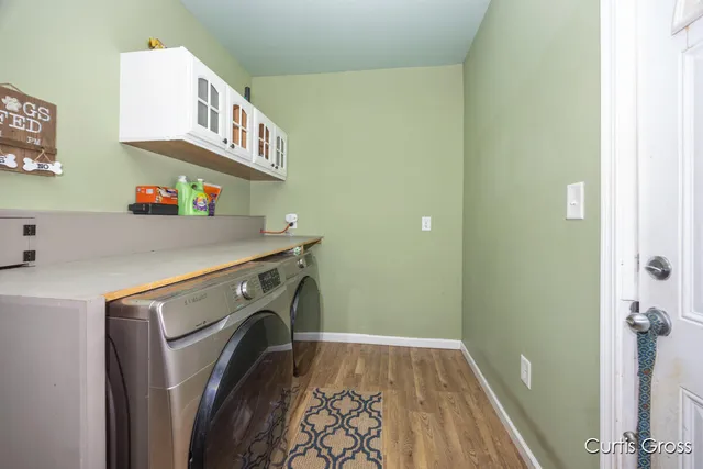 $249,900 | 320 West Pine Street Northeast, Cedar Springs, MI 49319