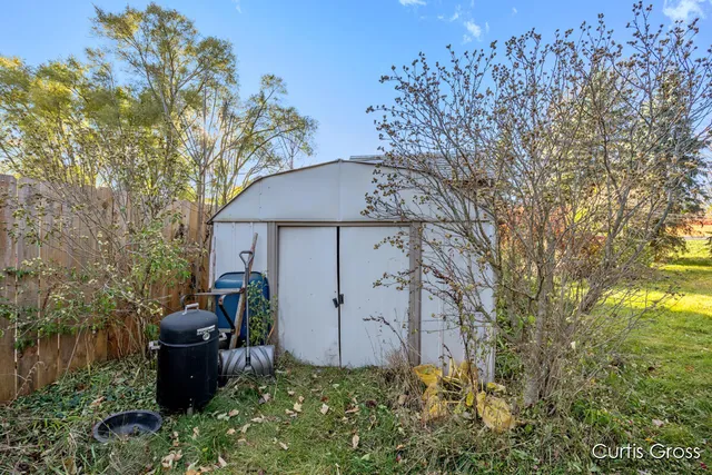 $249,900 | 320 West Pine Street Northeast, Cedar Springs, MI 49319