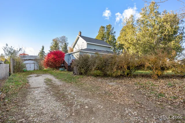 $249,900 | 320 West Pine Street Northeast, Cedar Springs, MI 49319