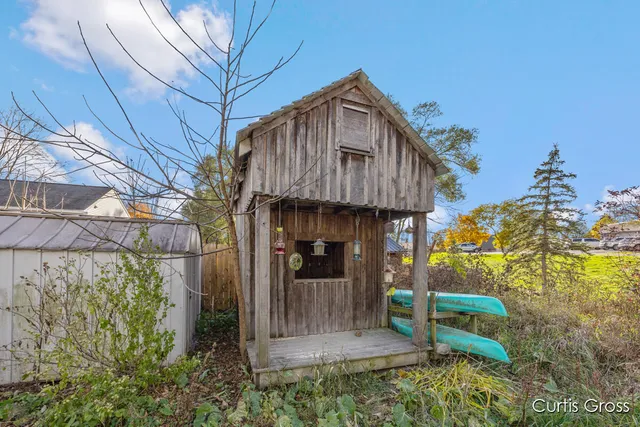 $249,900 | 320 West Pine Street Northeast, Cedar Springs, MI 49319