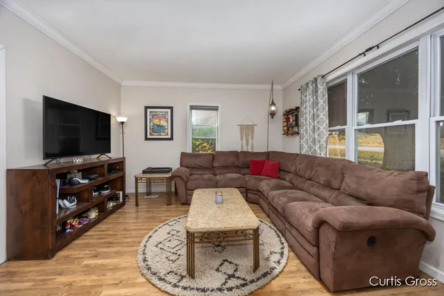 $249,900 | 320 West Pine Street Northeast, Cedar Springs, MI 49319