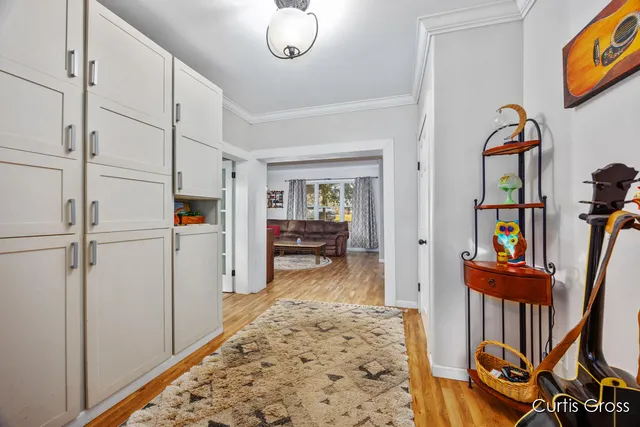 $249,900 | 320 West Pine Street Northeast, Cedar Springs, MI 49319