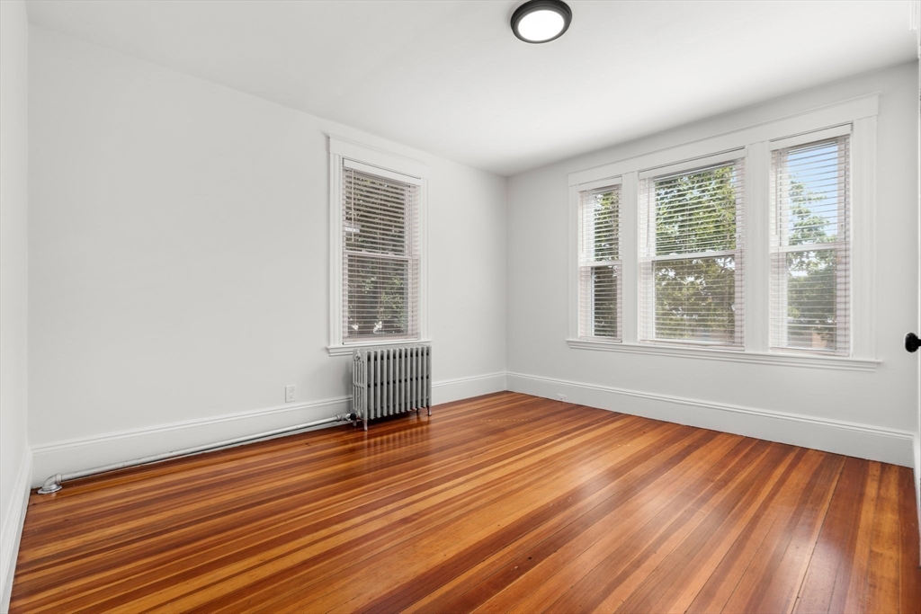 14 Pratt Street, Unit 2 Salem, MA 01970 - Photo 7 of 32