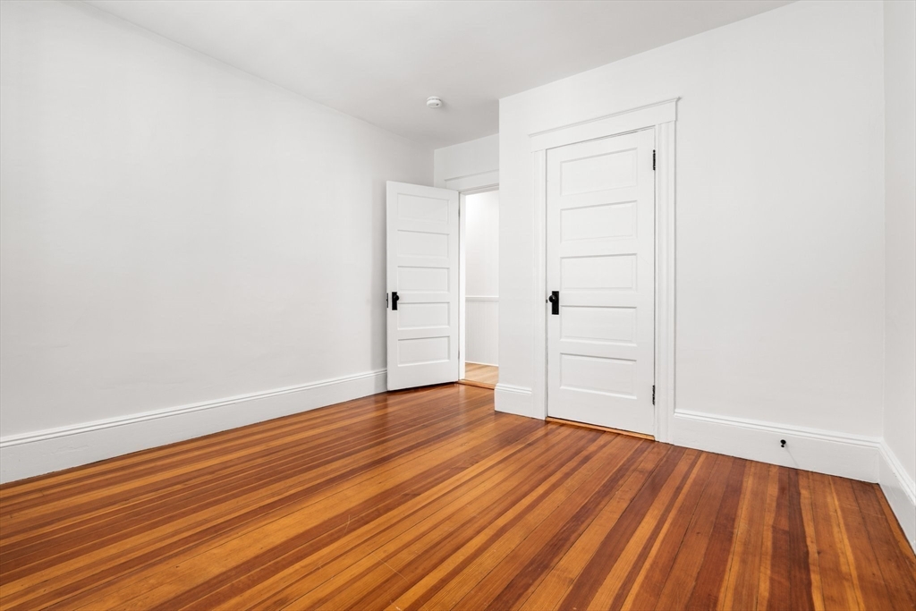14 Pratt Street, Unit 2 Salem, MA 01970 - Photo 10 of 32