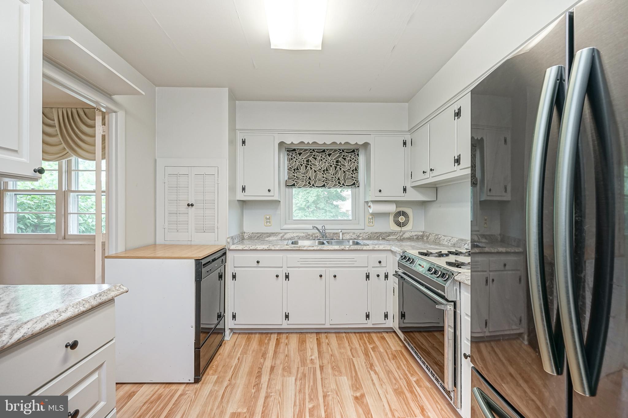 109 Farmdale Road Mount Holly, NJ 08060 - Photo 8 of 27 Gallery Image 8