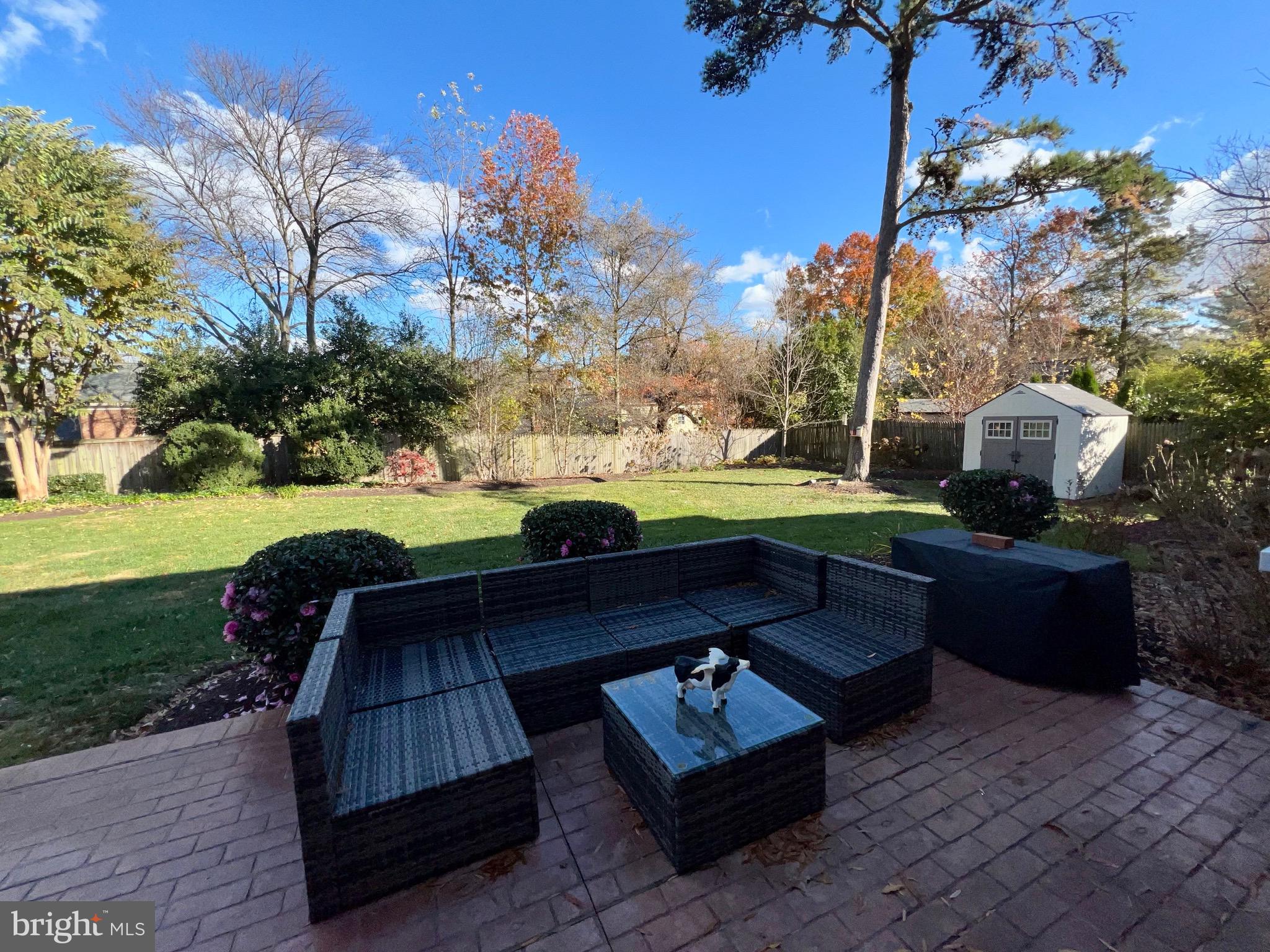 909 St Stephens Road Alexandria, VA 22304 - Photo 37 of 40 a view of a backyard with sitting area