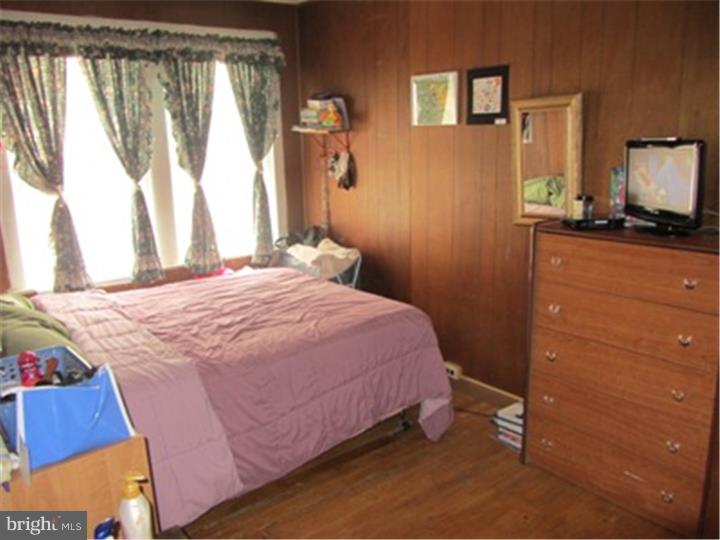 998 Upland Avenue Reading, PA 19607 - Photo 11 of 11 Gallery Image 11