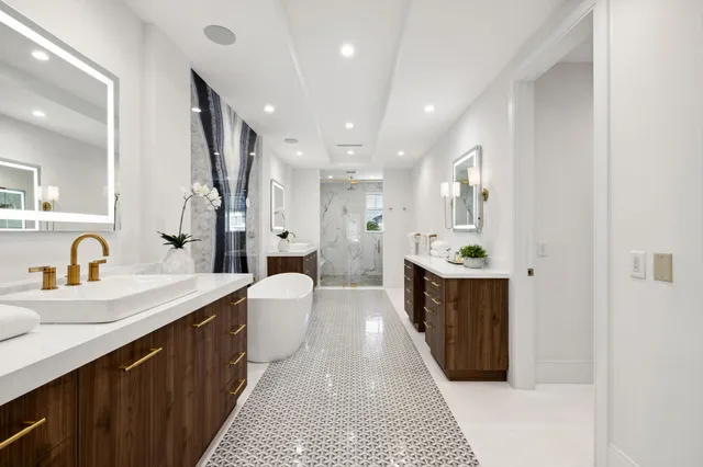 $5,375,000 | 461 Venus Drive, Unit 1, Juno Beach, FL 33408