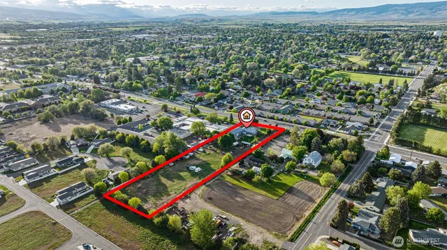 an aerial view of multiple house