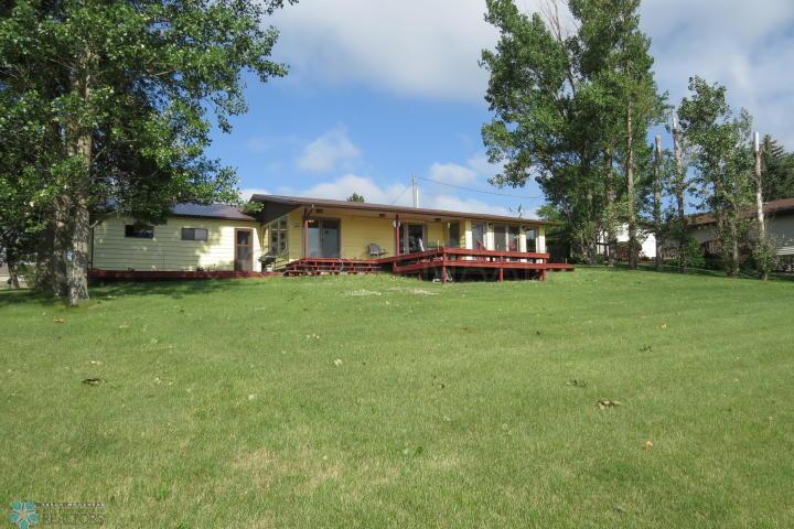 3142 West Lakeside Road Jamestown, ND 58401 - Photo 1 of 1 Gallery Image 1