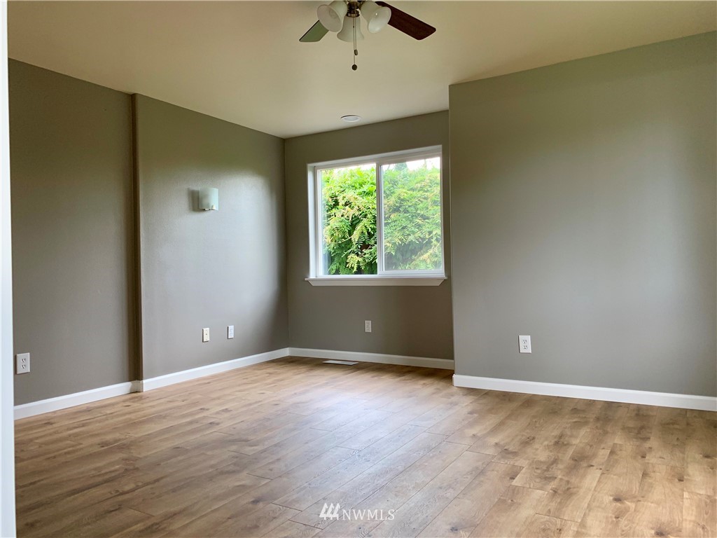 21702 Lafayette Road Sedro-Woolley, WA 98284 - Photo 4 of 17 Gallery Image 4