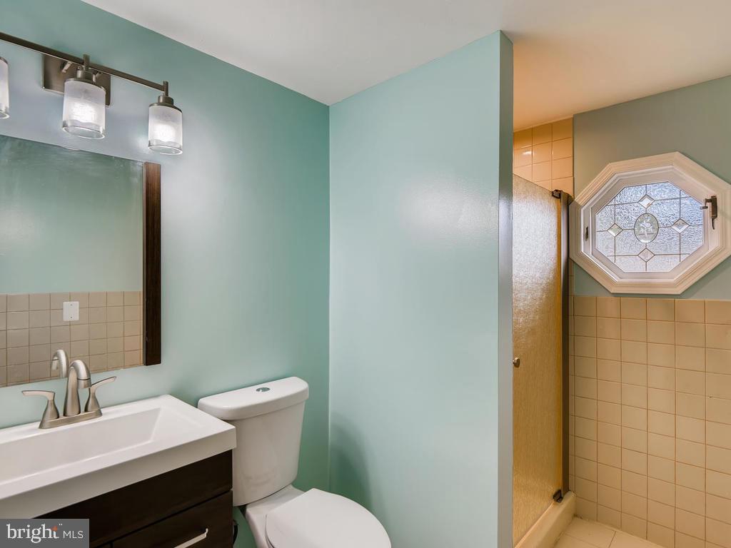 2406 Brunswick Road Baltimore, MD 21227 - Photo 16 of 30 Master Bath has Seperate Shower