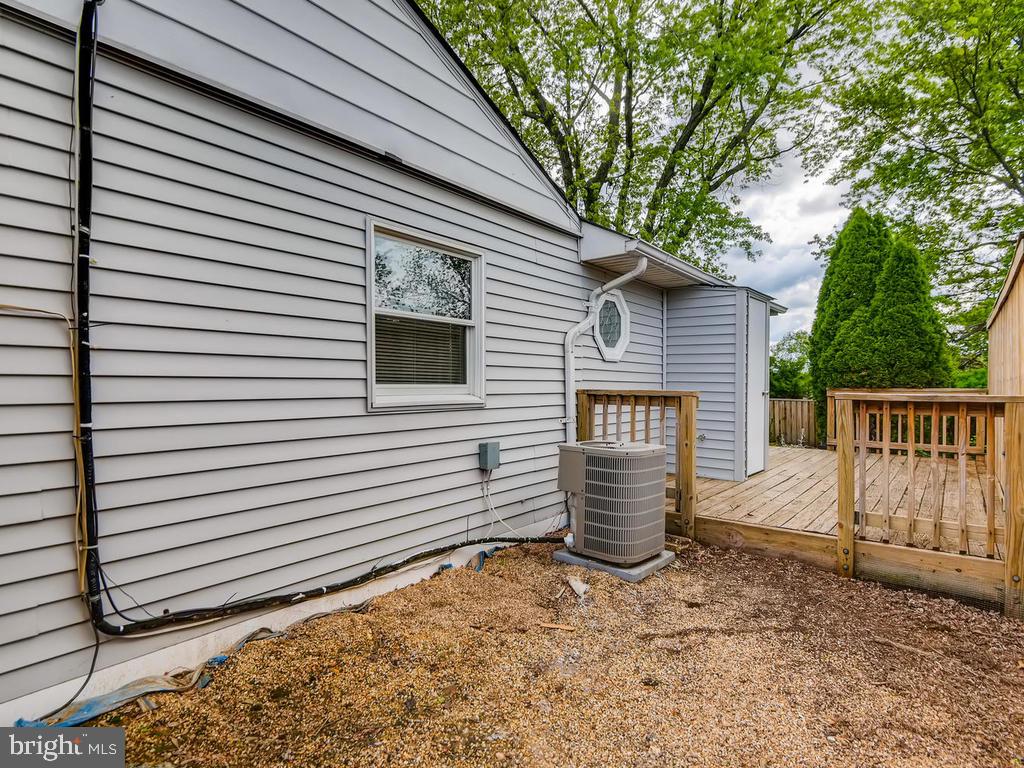 2406 Brunswick Road Baltimore, MD 21227 - Photo 10 of 30 Gallery Image 10