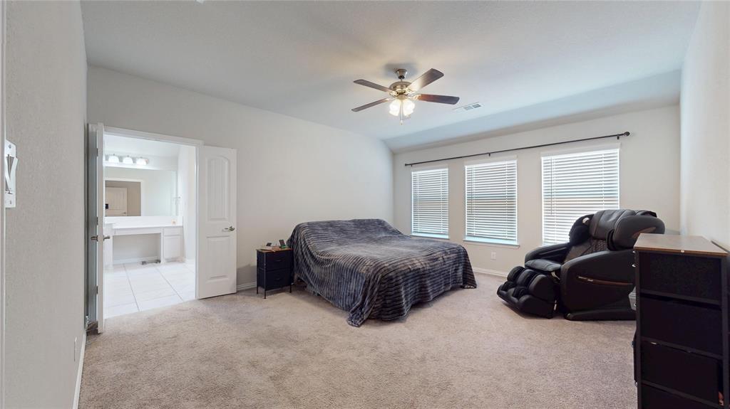 1037 Boulder Road Weatherford, TX 76085 - Photo 14 of 24 a living room with furniture