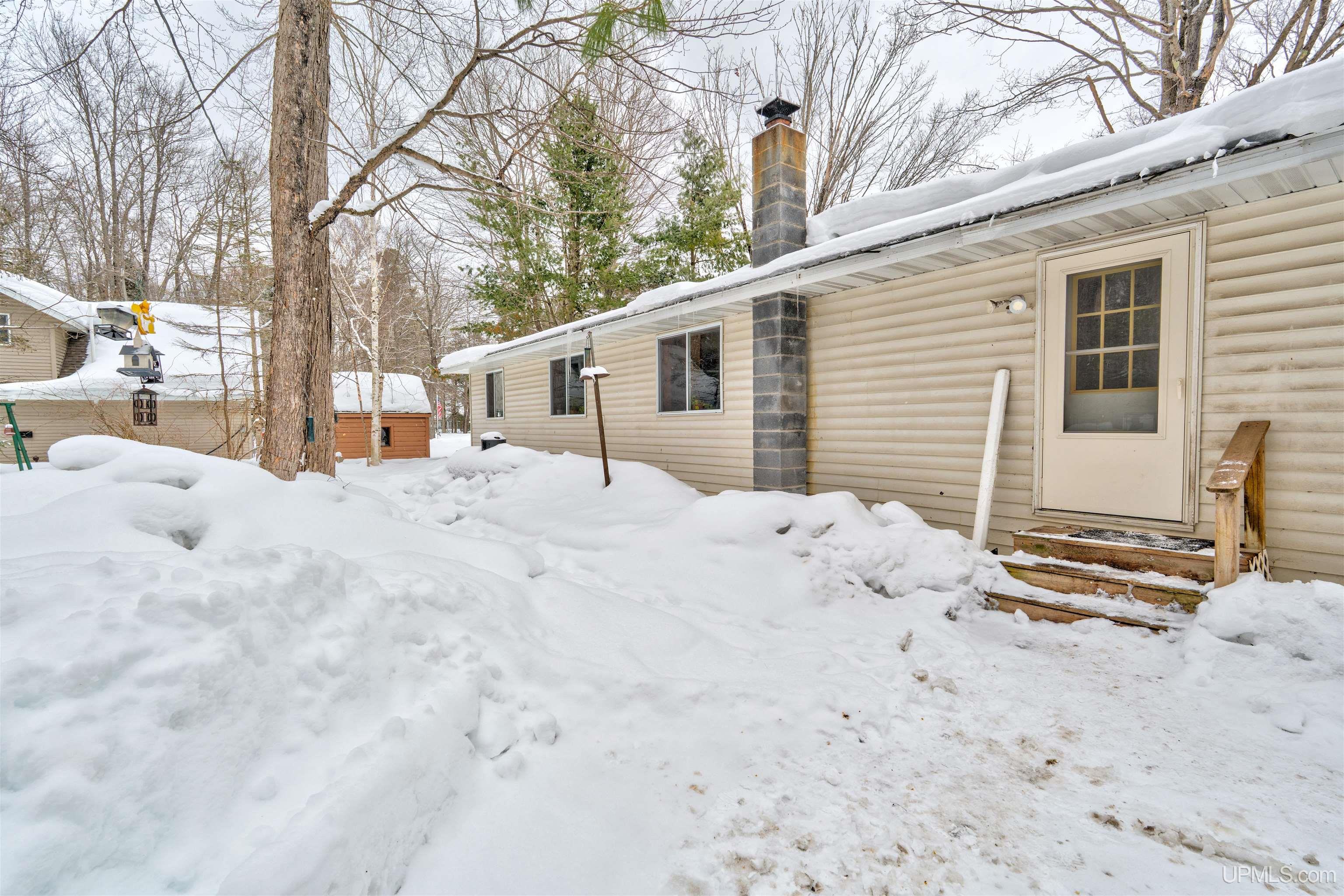 14738 Ll Road Wetmore, MI 49895 - Photo 27 of 37