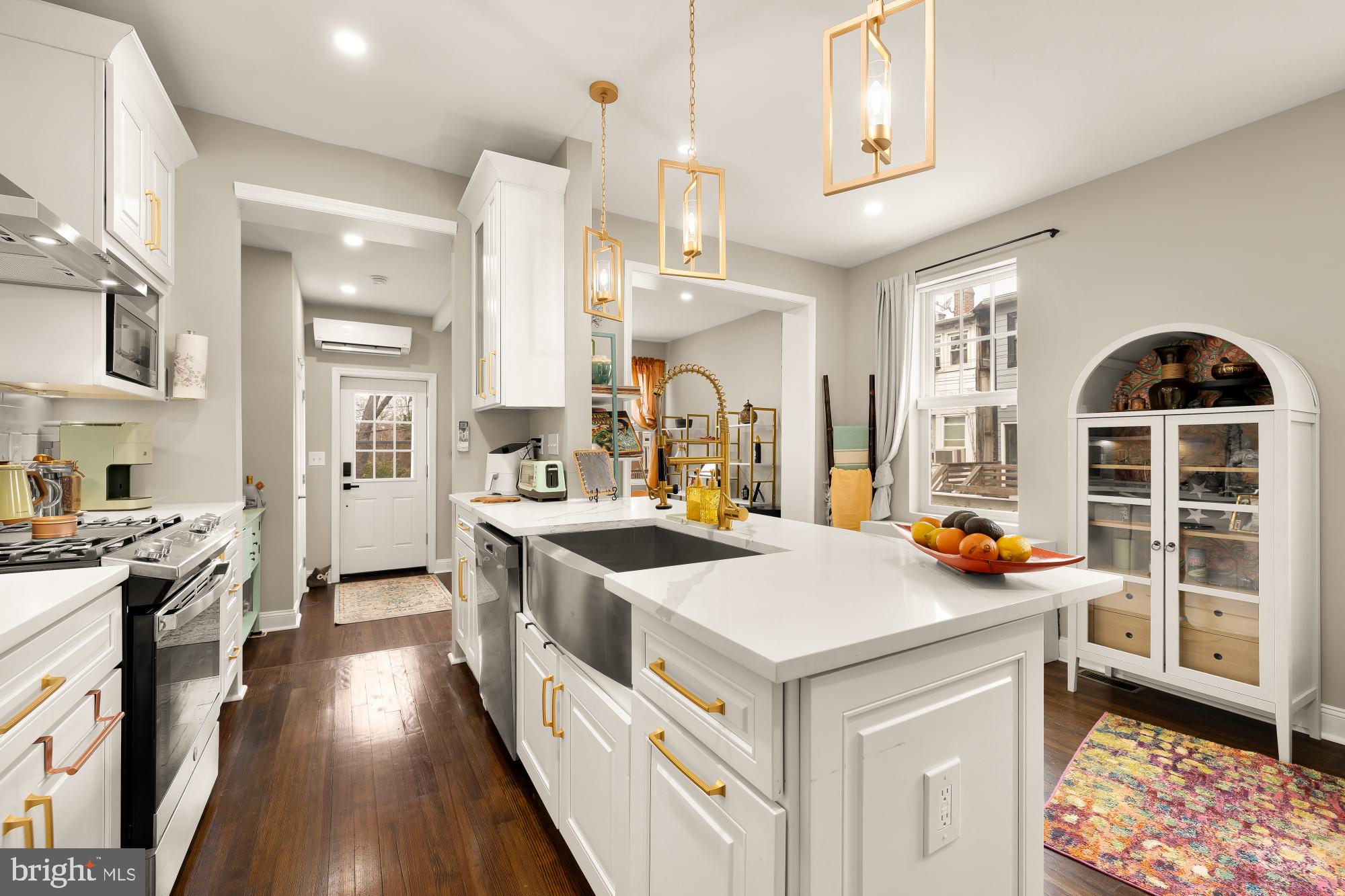 2124 North Capitol Street Northwest Washington, DC 20002 - Photo 6 of 38