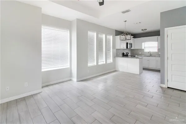 $950 | 5701 Nightingale Avenue, Unit 3, McAllen, TX 78573