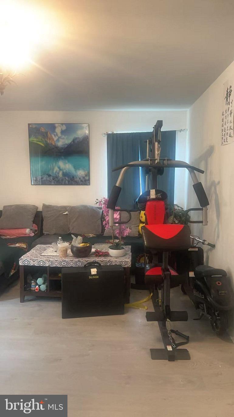 612 Poquessing Avenue Philadelphia, PA 19116 - Photo 5 of 14