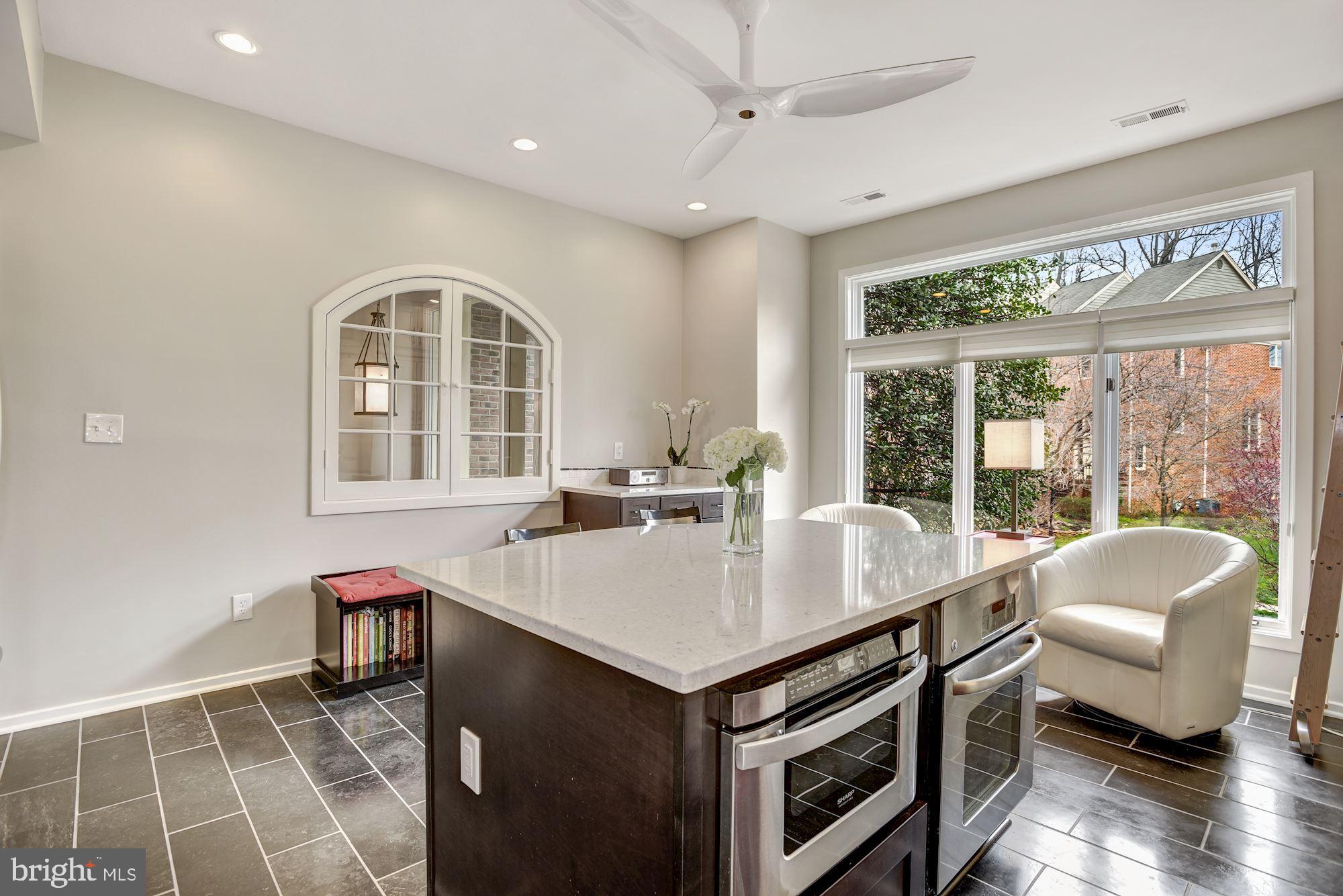 11547 Hemingway Drive Reston, VA 20194 - Photo 11 of 35