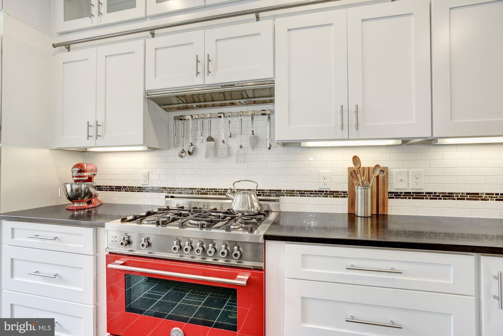 11547 Hemingway Drive Reston, VA 20194 - Photo 14 of 35