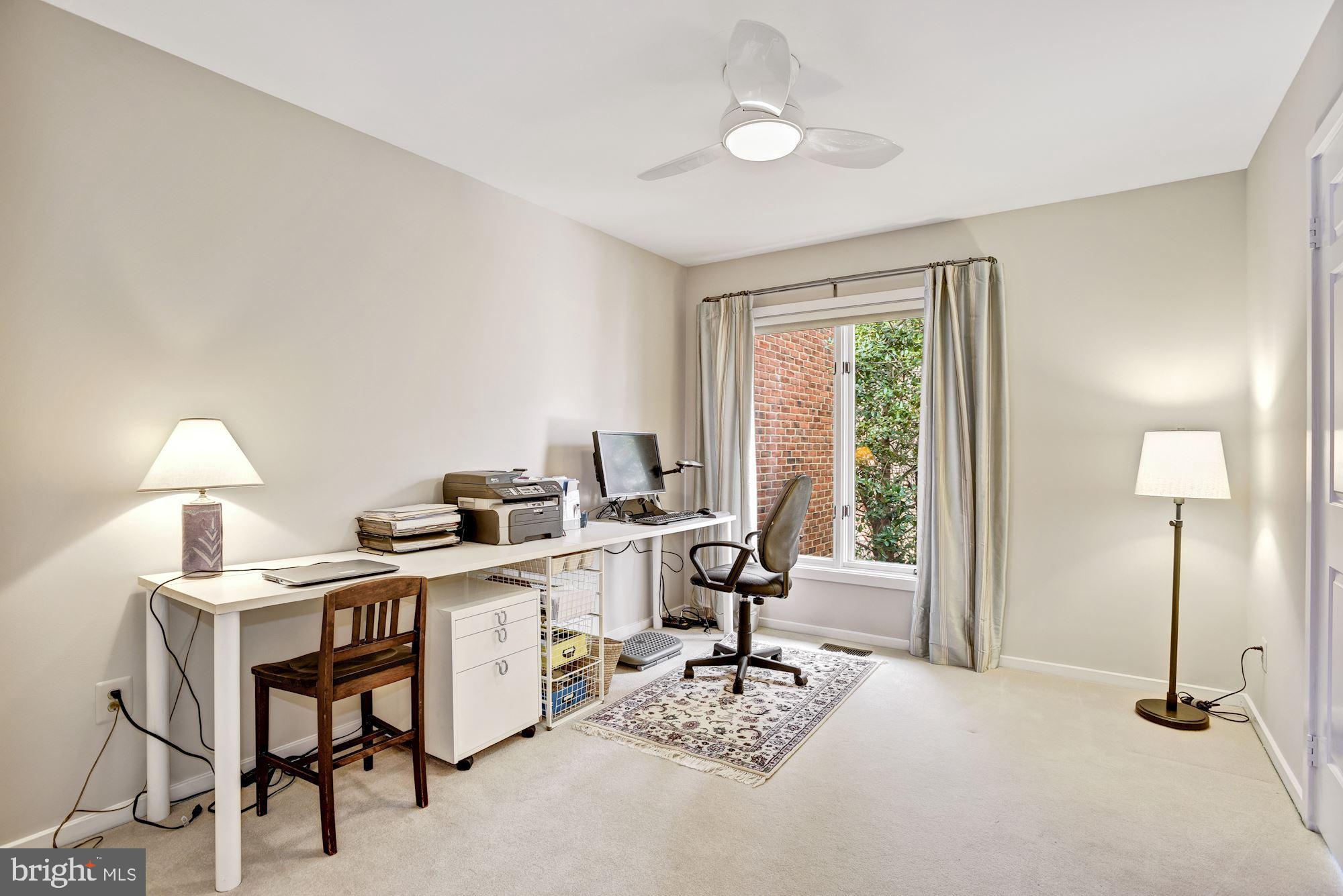 11547 Hemingway Drive Reston, VA 20194 - Photo 23 of 35