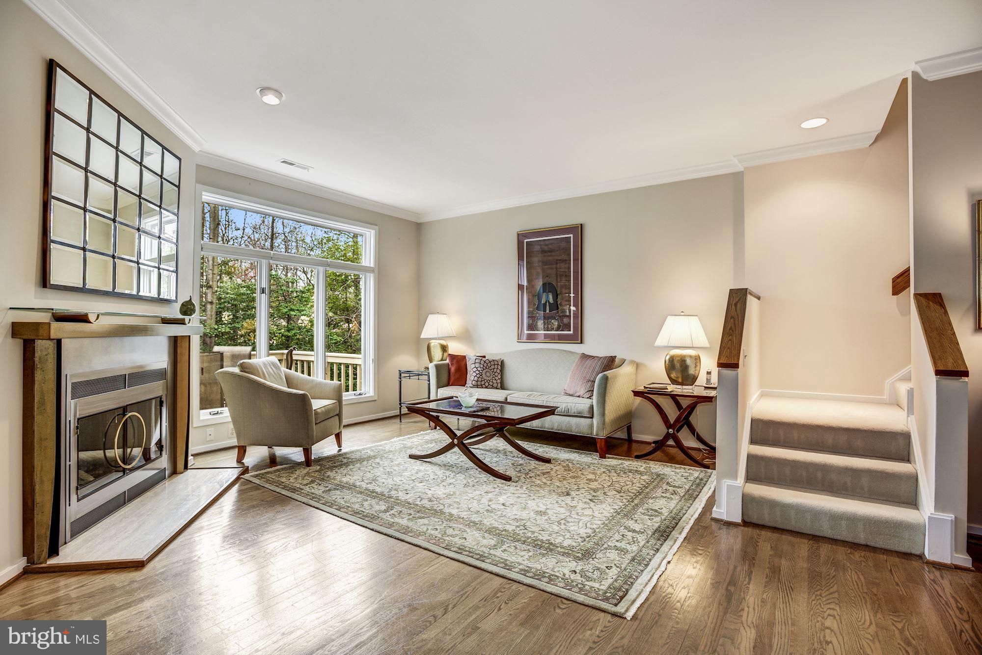 11547 Hemingway Drive Reston, VA 20194 - Photo 6 of 35