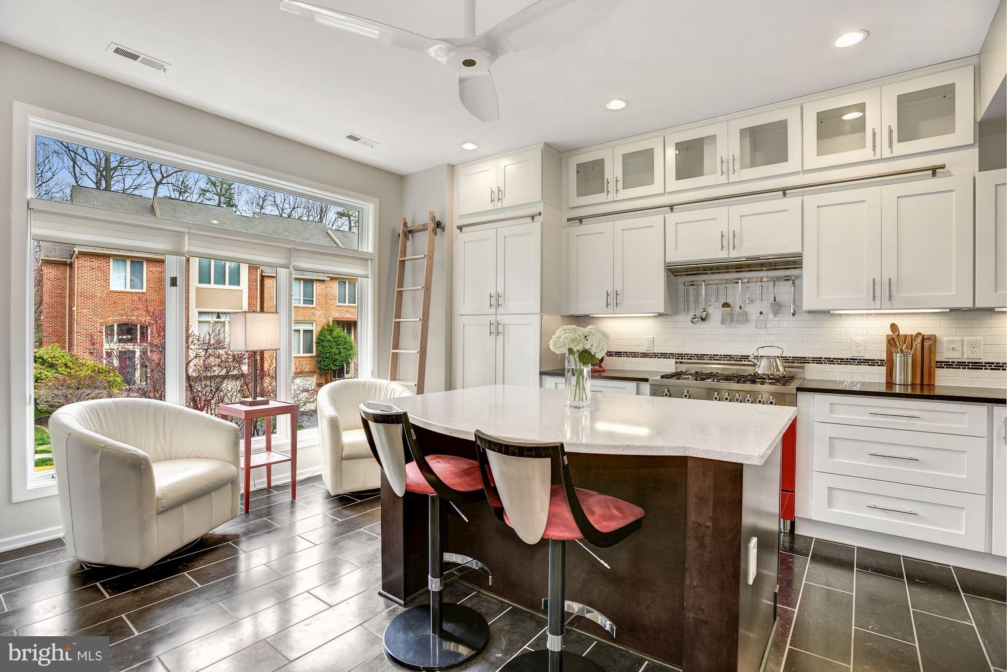 11547 Hemingway Drive Reston, VA 20194 - Photo 10 of 35