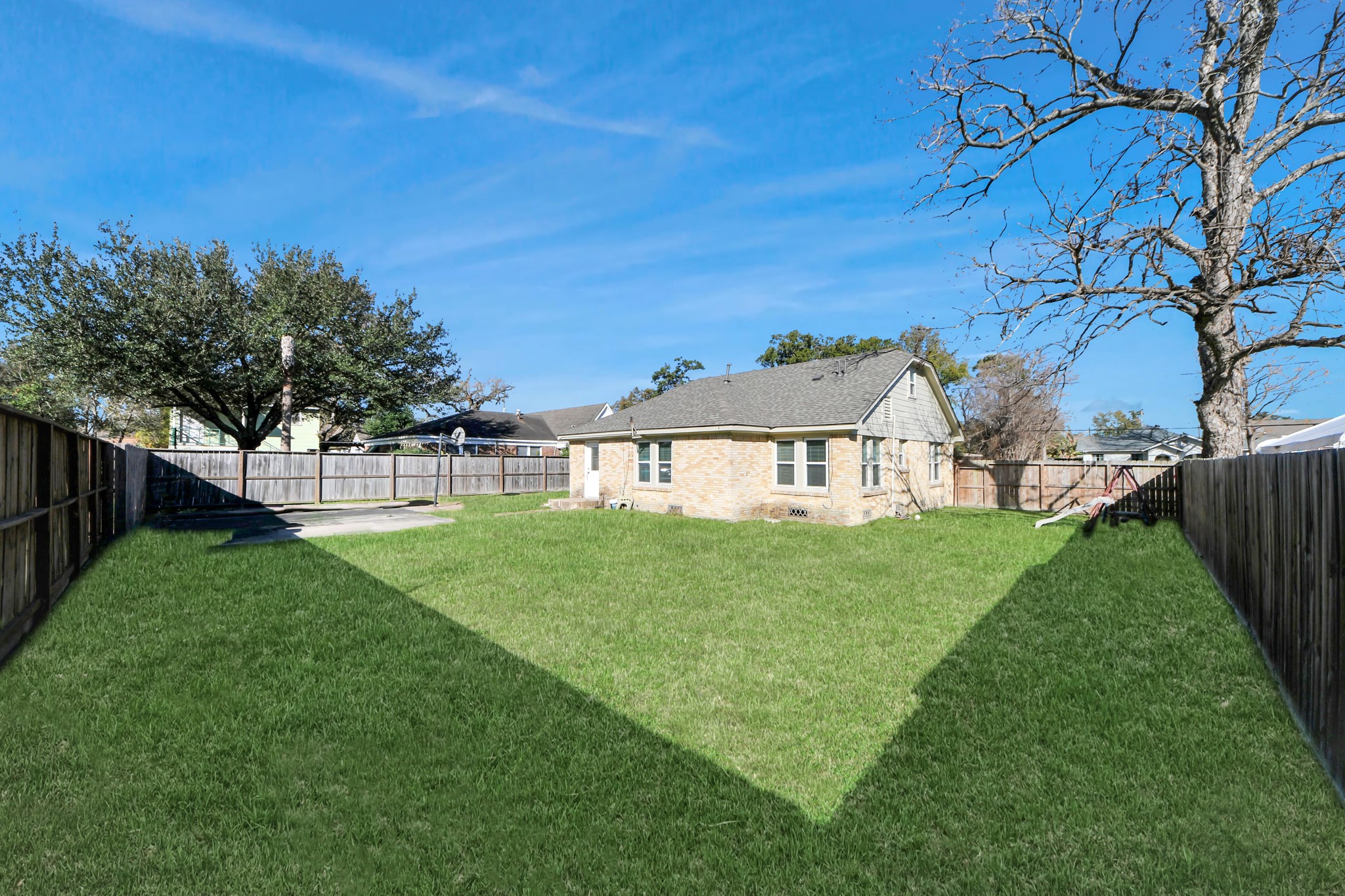 516 Eleanor Street Houston, TX 77009 - Photo 24 of 25 Spacious backyard perfect for gatherings, play, pets, or relaxing outdoors.