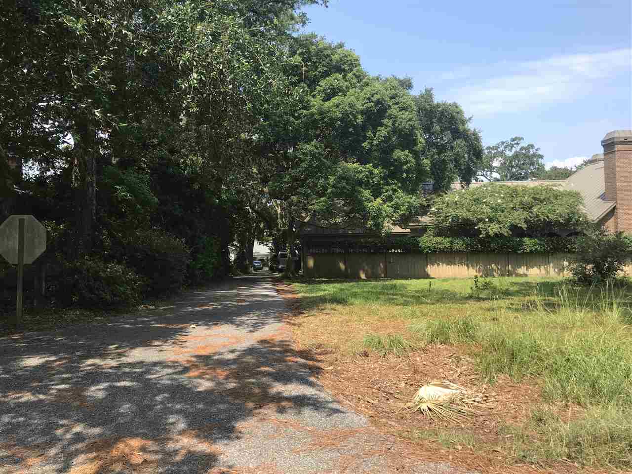 307 North Summit Street Fairhope, AL 36532 - Photo 2 of 5