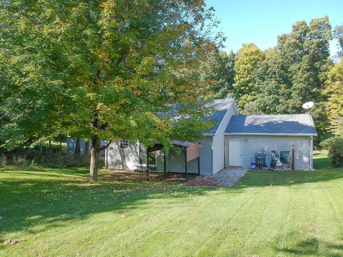 603 Berry Road Howard, OH 43028 - Photo 3 of 22 Gallery Image 3