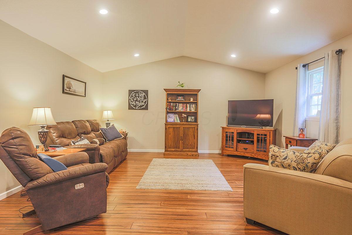 603 Berry Road Howard, OH 43028 - Photo 6 of 22 Gallery Image 6