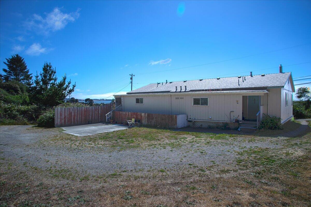 6561 Spring Street Eureka, CA 95503 - Photo 16 of 20
