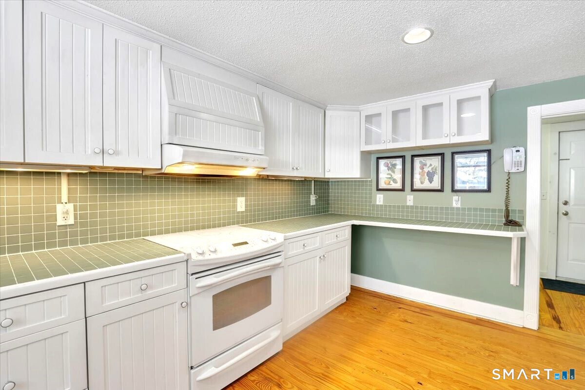 29 Lovely Street Canton, CT 06019 - Photo 17 of 39