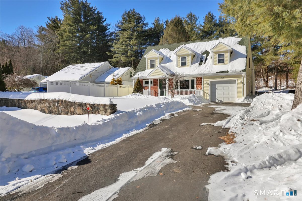 29 Lovely Street Canton, CT 06019 - Photo 2 of 39