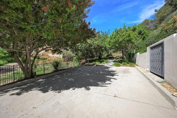 $12,000 | 3263 New York Drive, Pasadena, CA 91107