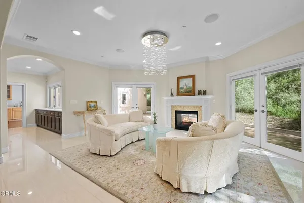 $12,000 | 3263 New York Drive, Pasadena, CA 91107