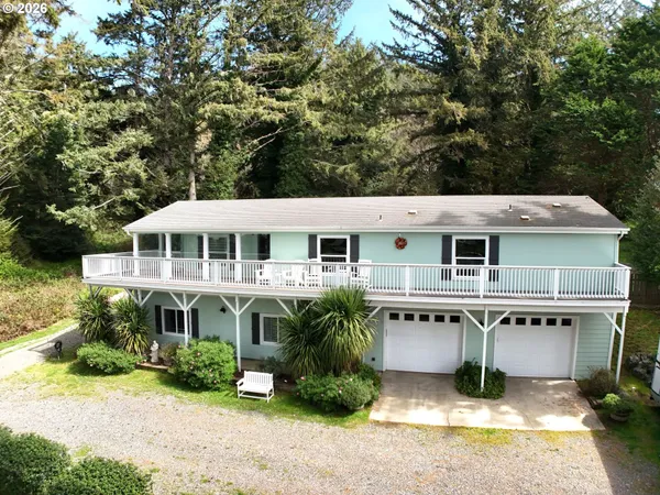 $599,900 | 30339 Hillside Terrace, Gold Beach, OR 97444
