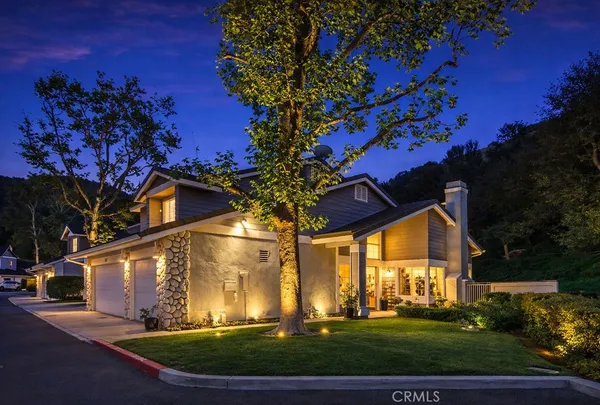 $1,100,000 | 847 South Amber Lane, Anaheim Hills, CA 92807